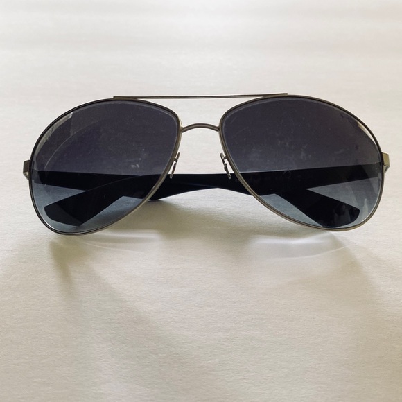 Ray-Ban Other - Ray-Ban Aviator Sunglasses